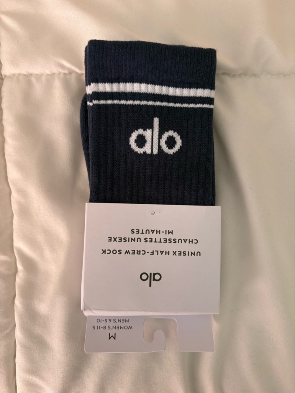 Alo Uni-sexvNavy Performance Crew Socks Size Medium - Picture 2 of 6